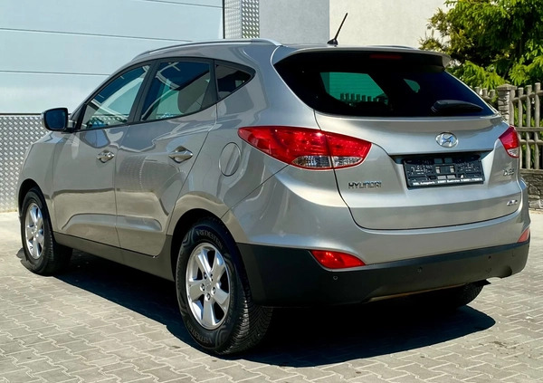 Hyundai ix35 cena 41900 przebieg: 187000, rok produkcji 2011 z Pisz małe 301